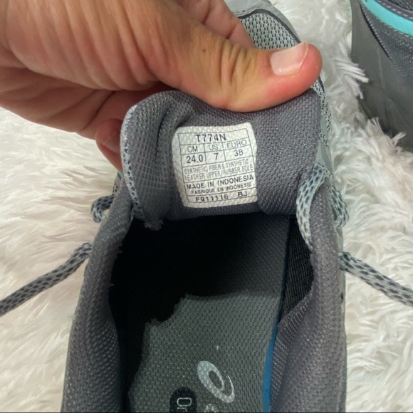 Asics gray aqua blue lace up tennis shoe running shoe womens size 7 - Picture 6 of 7